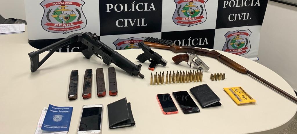 Pol Cia Civil Prende Dupla E Apreende Armas Que Seriam Utilizadas Em