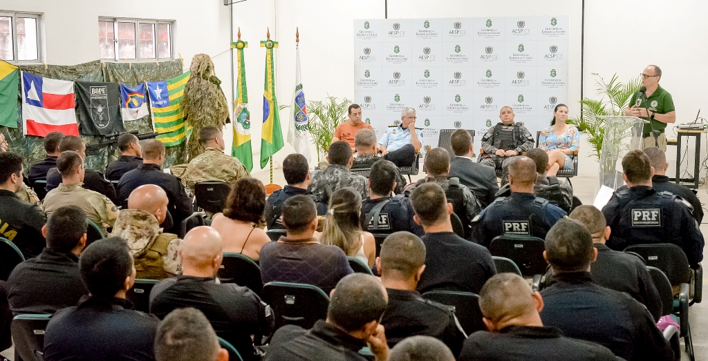 Aesp Forma Primeira Turma Do Curso De Atirador Policial De Precis O