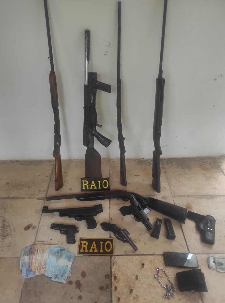 Cpraio Da Pmce Apreende Seis Armas De Fogo Em A O Para Elucidar Roubo