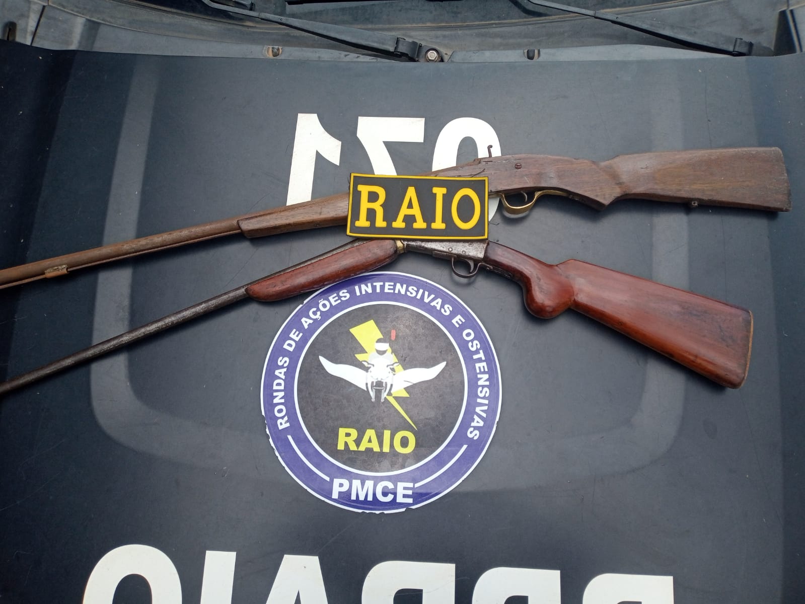 CPRaio da PMCE apreende seis armas de fogo em duas ações distintas em