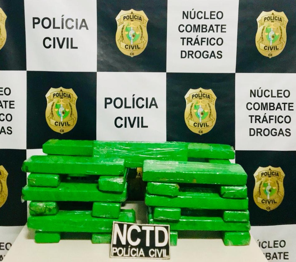 Quatro Pessoas S O Presas E Mais De Kg De Maconha S O Apreendidos