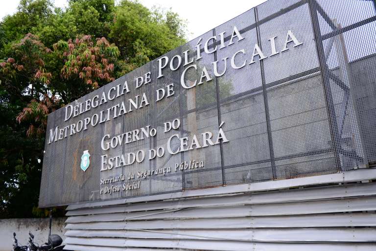 Suspeita de estelionato em Caucaia é presa em flagrante pela PC CE