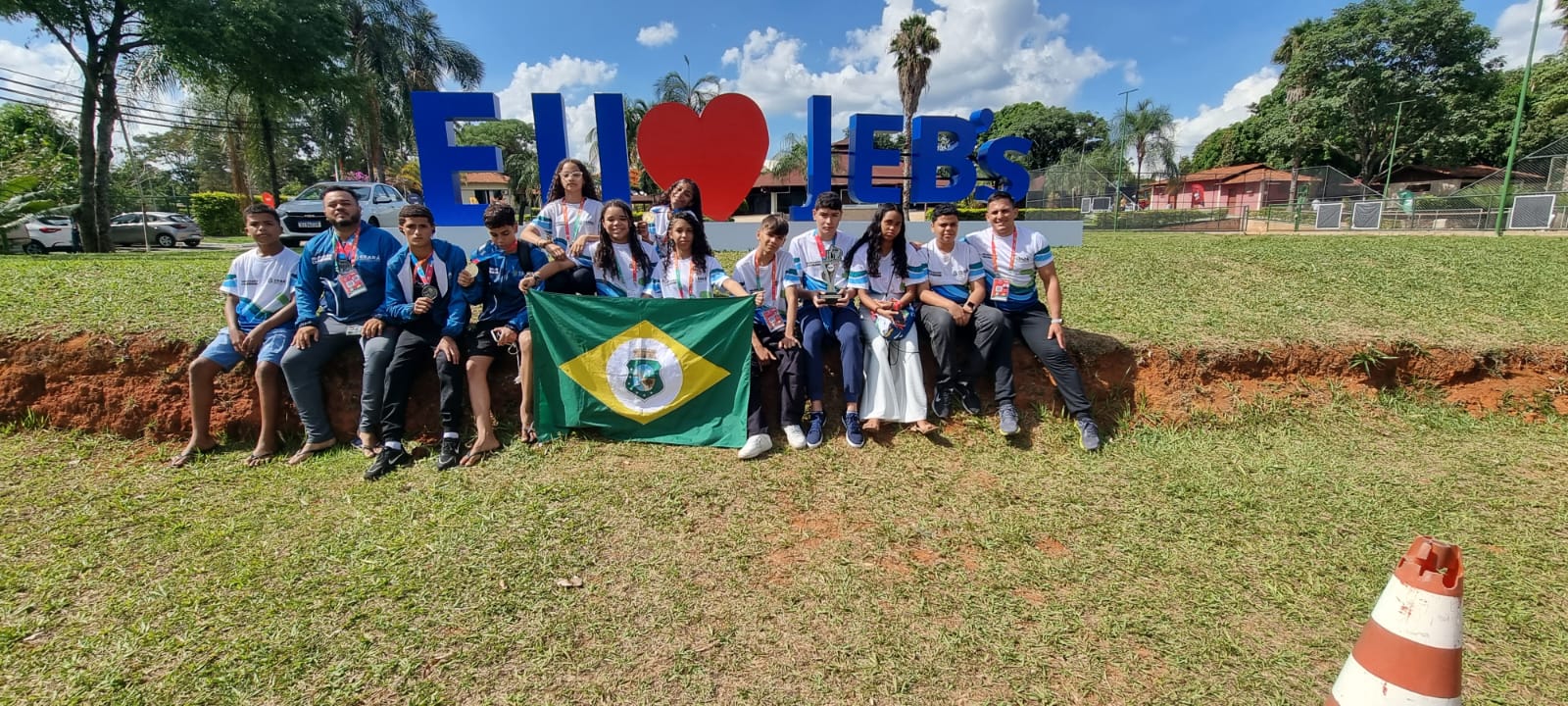 Quatro alunos de projeto da Polícia Militar conquistam medalhas nos