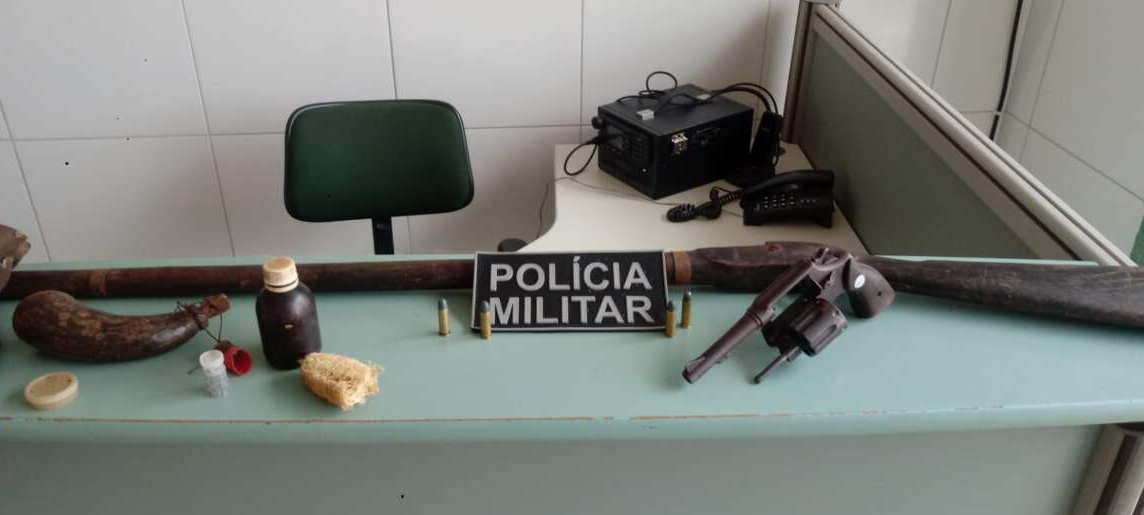 Polícia Militar apreende duas armas de fogo e munições em ações