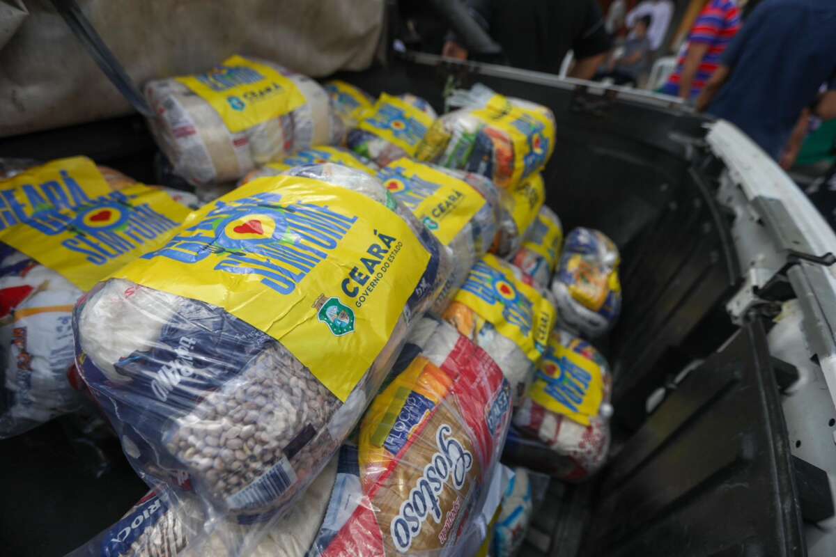 Ceará Sem Fome entidades recebem 1 090 cestas alimentos na sede da